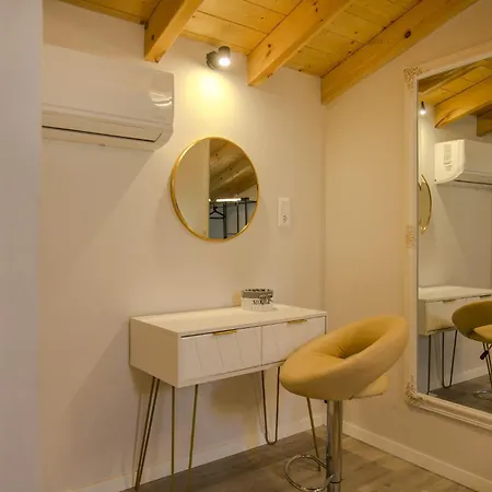 Christiano Apartment